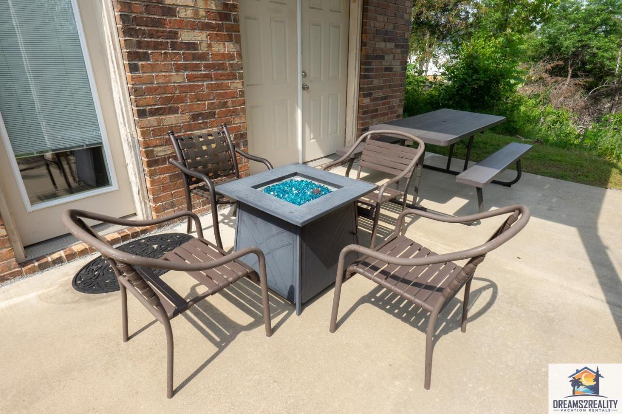 4Br Walk-In - Foosball Table - Hot Tub - Fire Pit - Free Tickets Included - Dv166 Branson Exterior foto